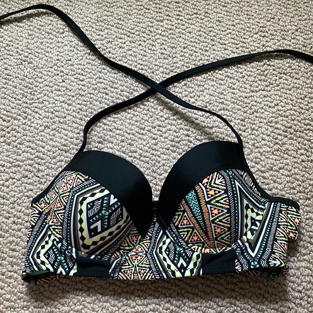 Xhiliration Bikini top